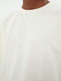 Футболка Trendyol модель TMNSS22TS0280/Ekru Фото