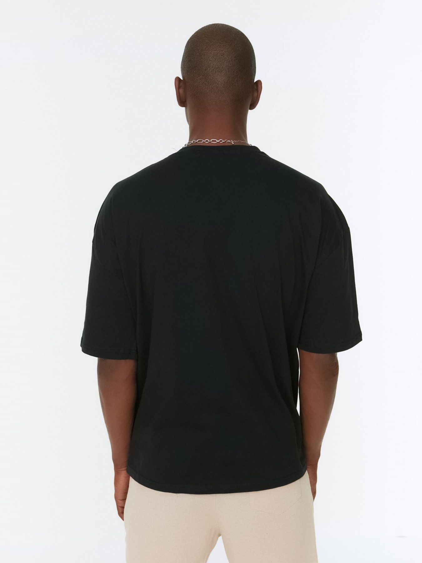 Футболка Trendyol модель TMNSS22TS0318/Siyah Фото