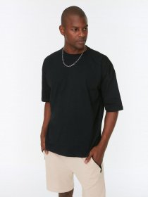 Футболка Trendyol модель TMNSS22TS0318/Siyah Фото