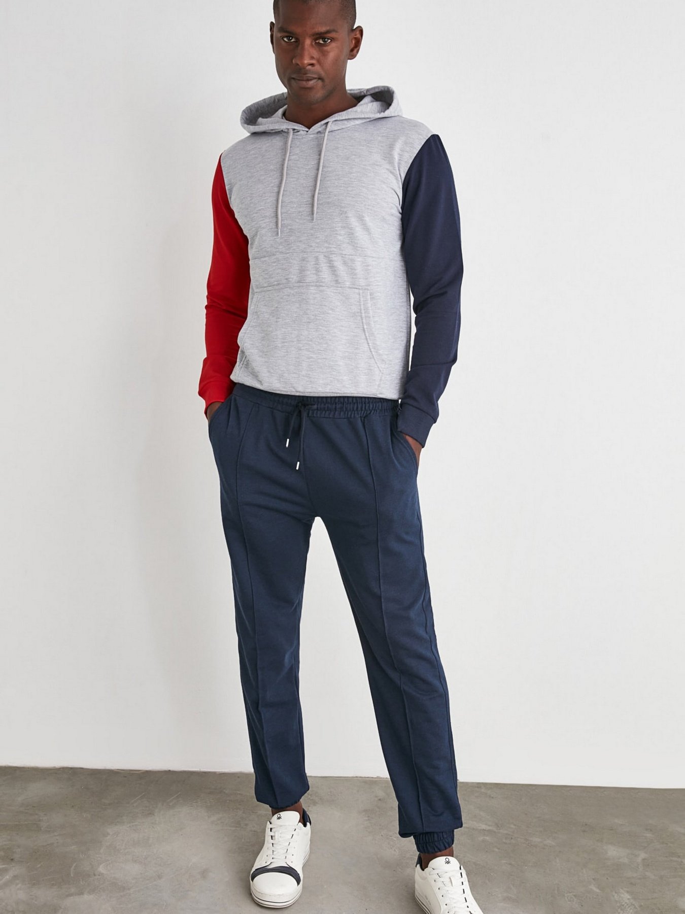 Спортивні штани Trendyol модель TMNAW21EA0294/Lacivert Фото