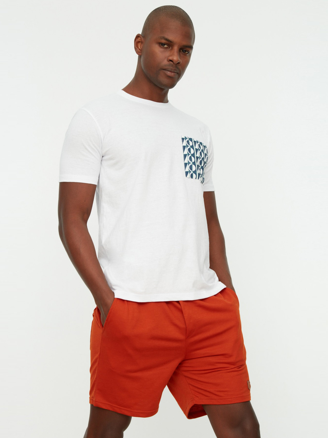 Футболка Trendyol модель TMNSS22TS0406/Beyaz Фото