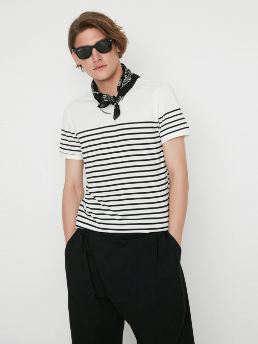 Футболка Trendyol модель TMNSS22TS0454/Ekru Фото