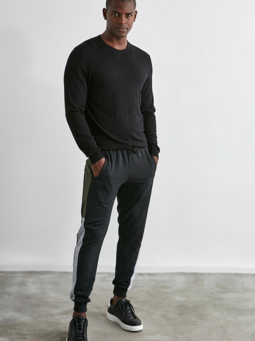 Спортивні штани Trendyol модель TMNAW21EA0223/Siyah Фото