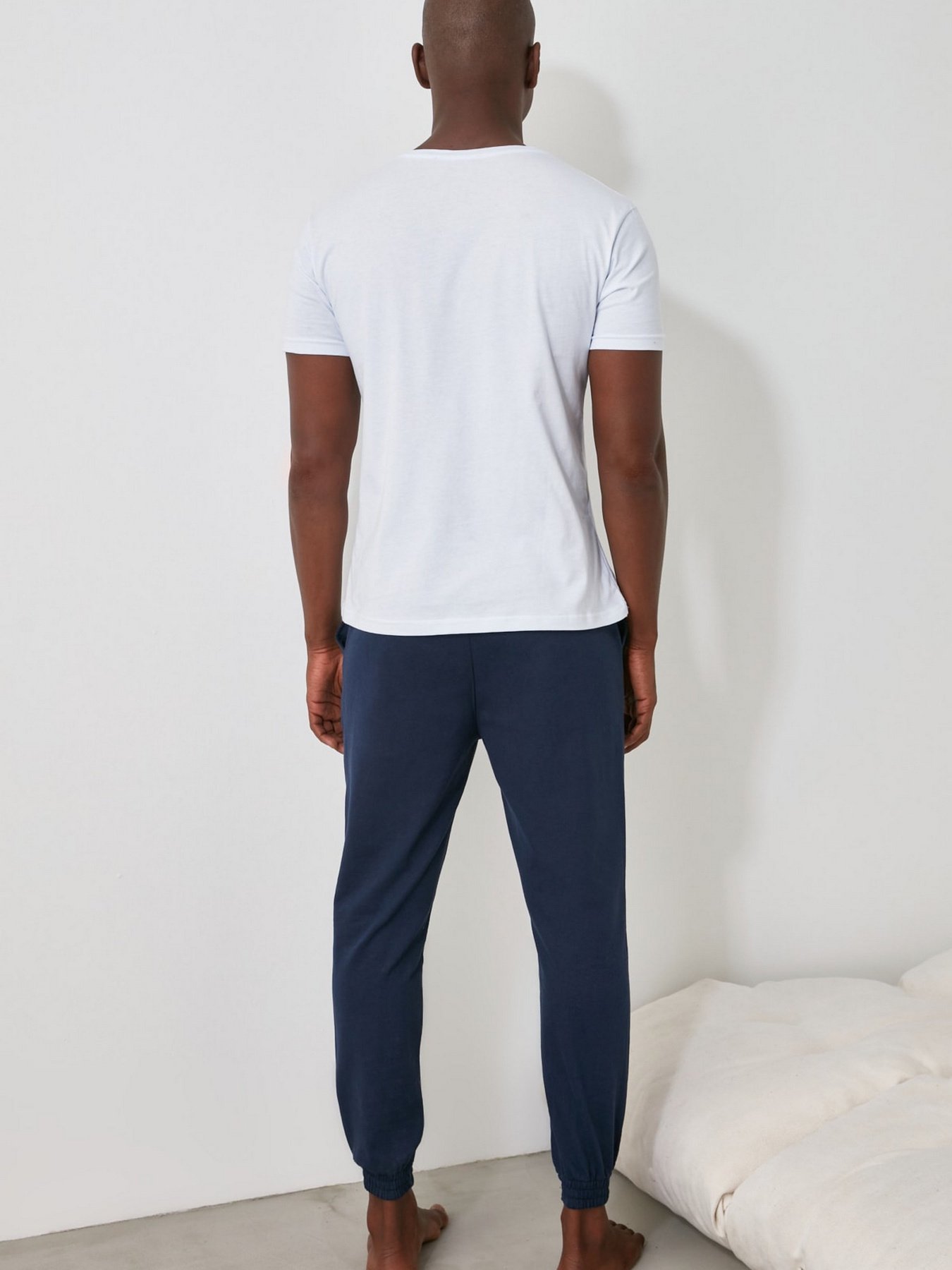 Пижама Trendyol модель THMAW21PT0819/Cok Renkli Пижама Trendyol модель THMAW21PT0819/Cok Renkli Фото