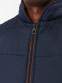 Жилет с утеплителем Trendyol модель TMNAW23YE00005/Lacivert Фото