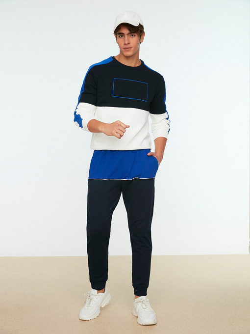 Штани спортивні Trendyol модель TMNAW22EA0513/Lacivert Фото