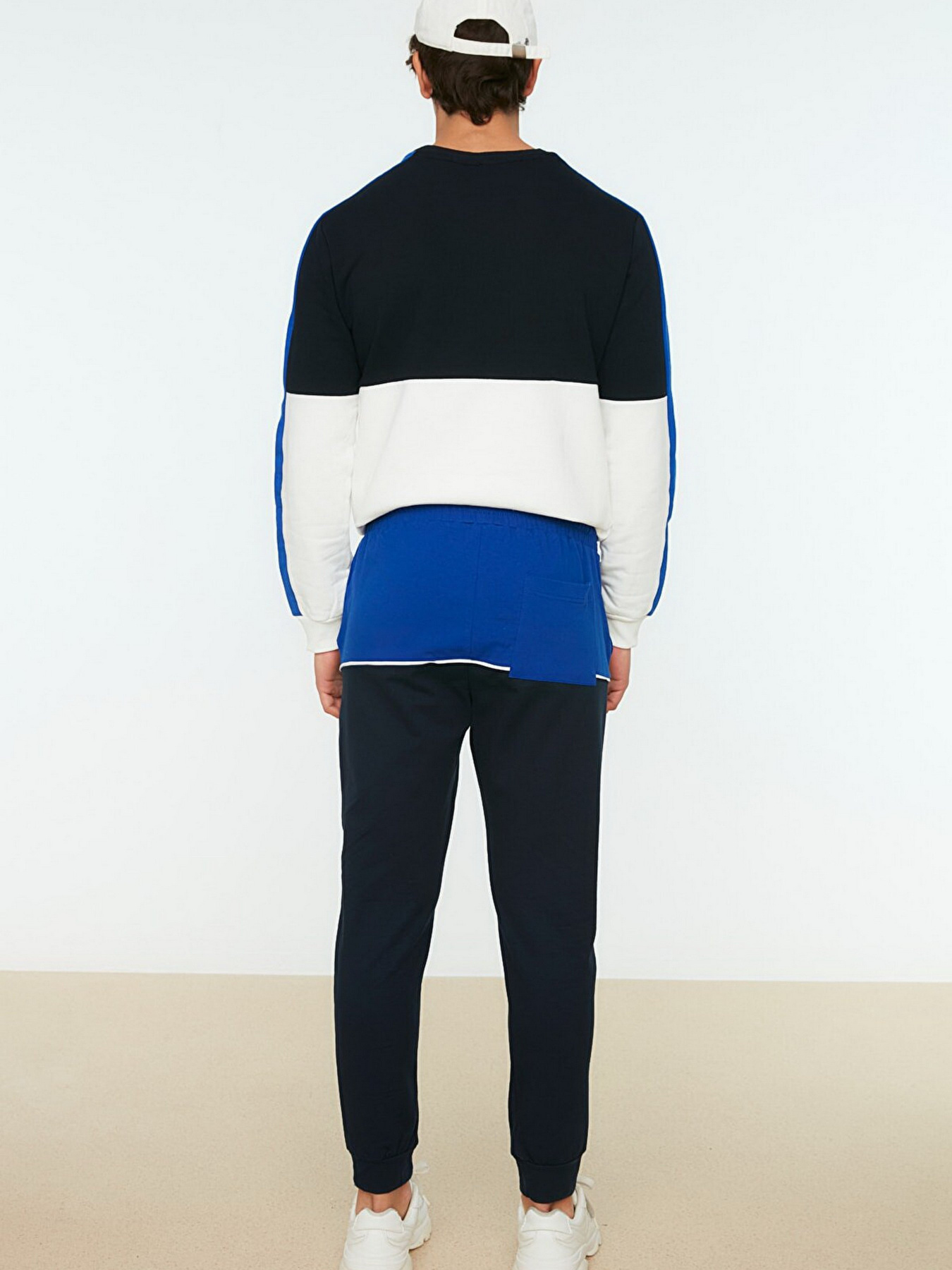 Спортивні штани Trendyol модель TMNAW22EA0513/Lacivert Фото