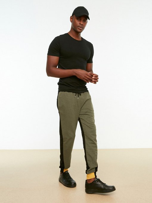 Штани спортивні Trendyol модель TMNAW22EA0529/Haki Фото