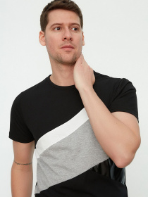 Футболка Trendyol модель TMNSS20TS0165/Siyah Фото