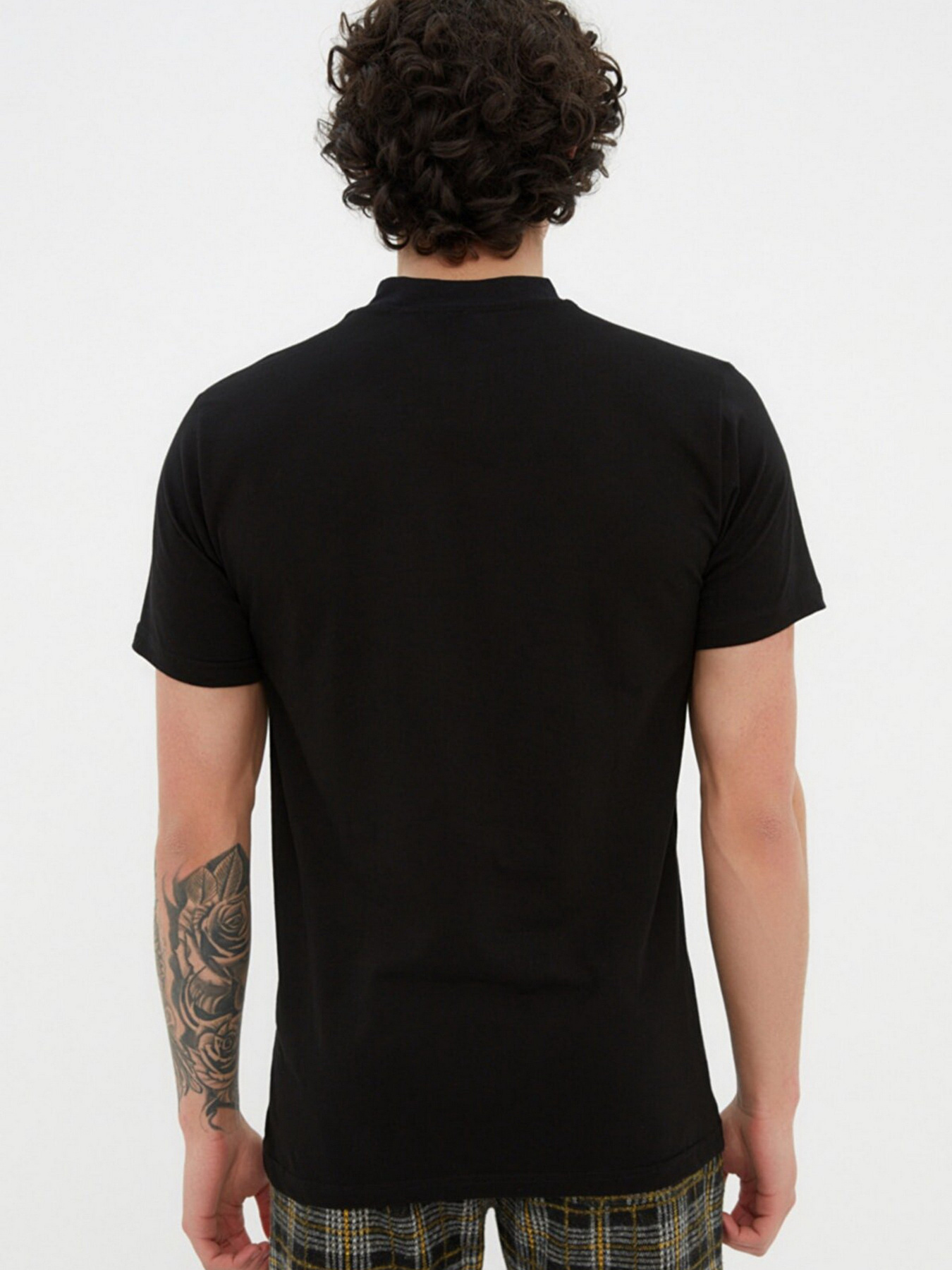 Футболка Trendyol модель TMNSS20TS0966/Siyah Фото