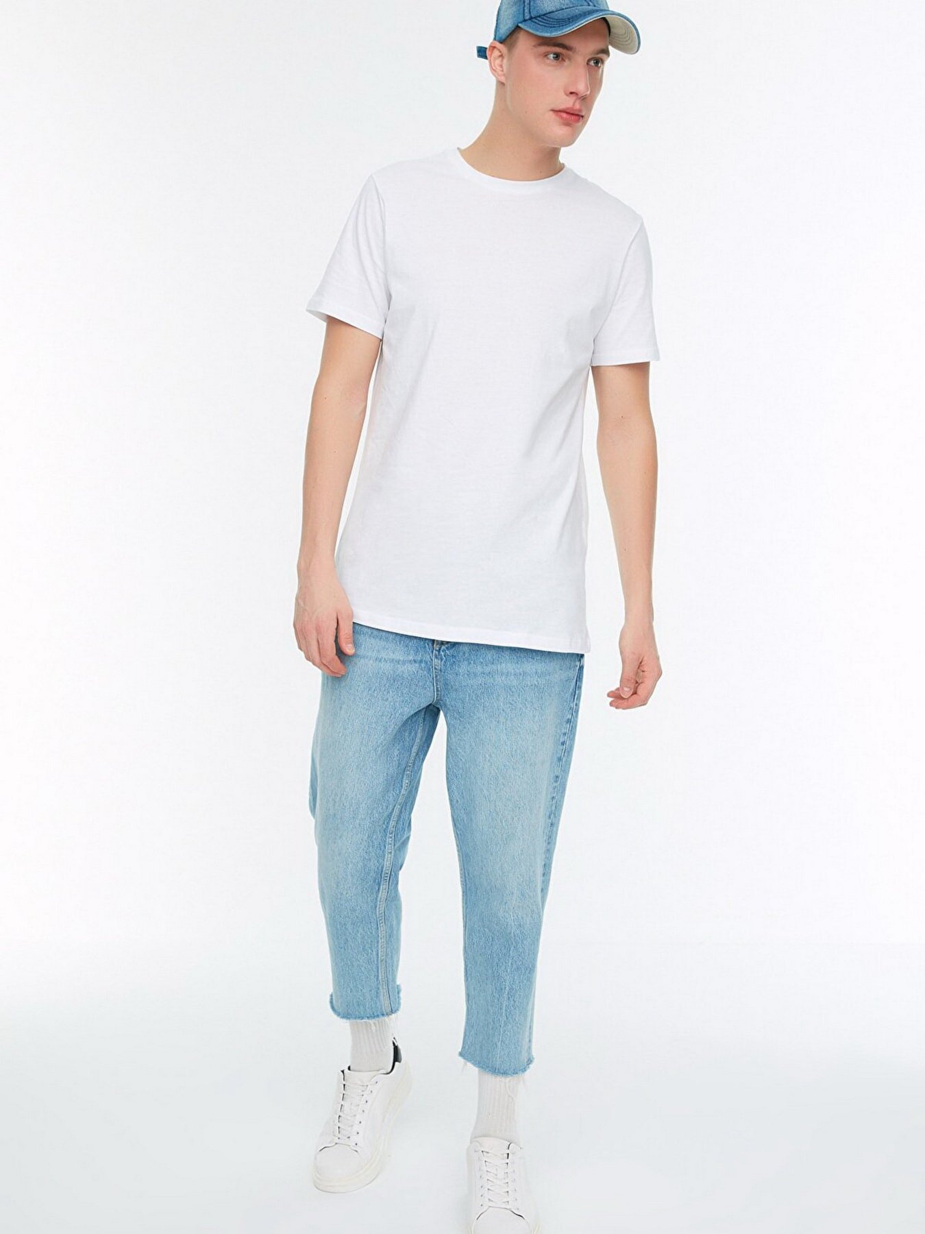 Футболка Trendyol модель TMNSS21TS0620/Beyaz Фото