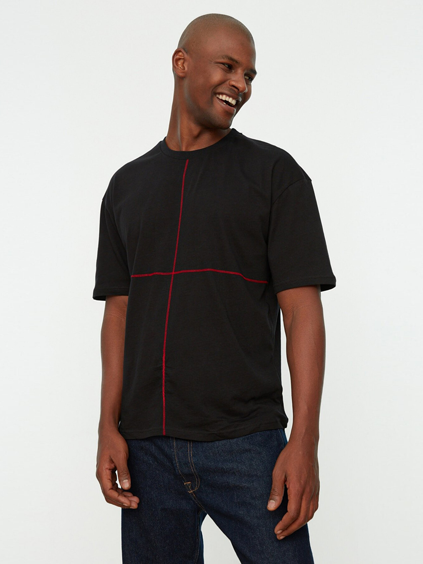 Футболка Trendyol модель TMNSS22TS0204/Siyah Фото