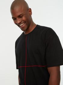 Футболка Trendyol модель TMNSS22TS0204/Siyah Фото