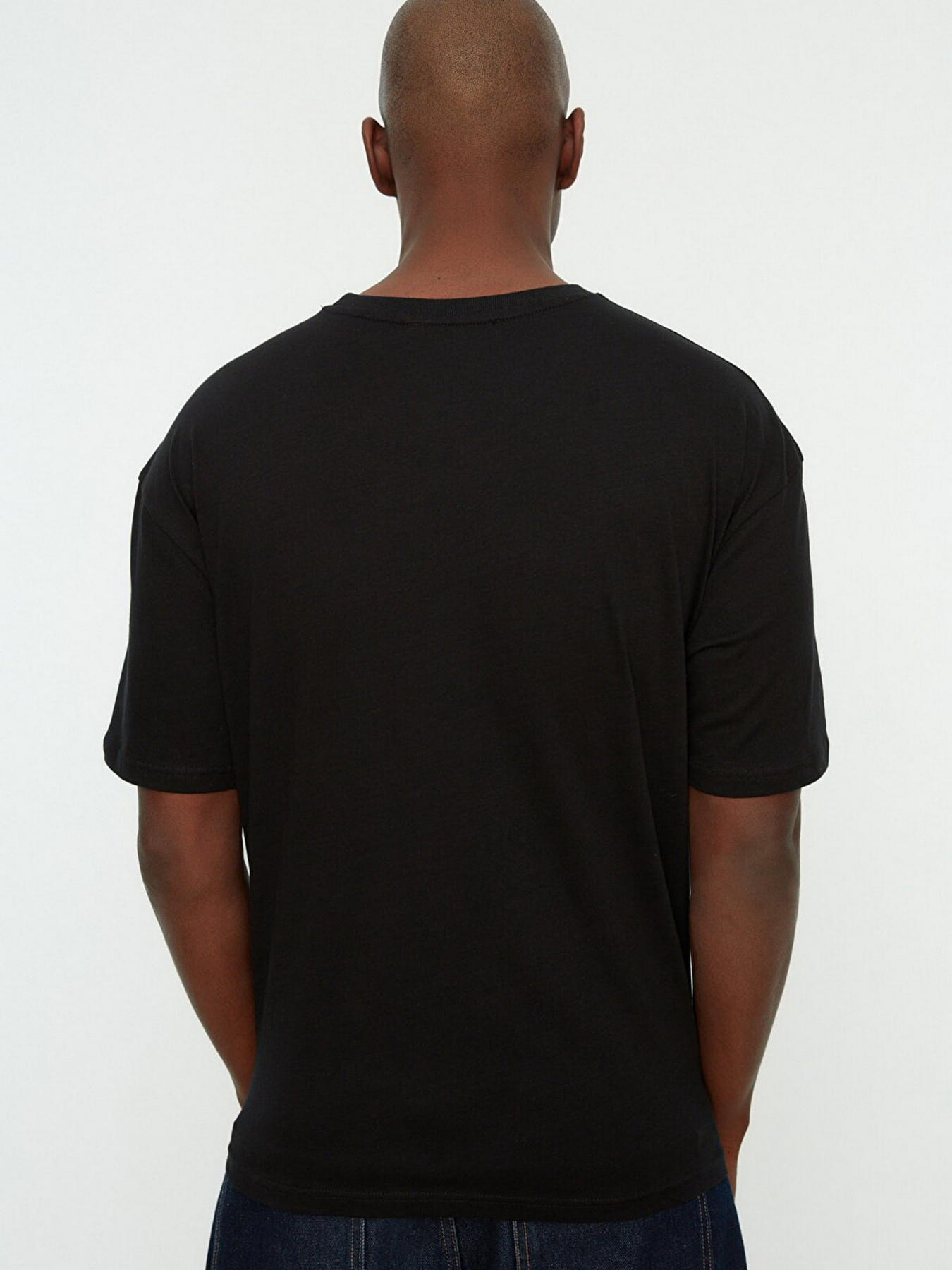 Футболка Trendyol модель TMNSS22TS0204/Siyah Фото