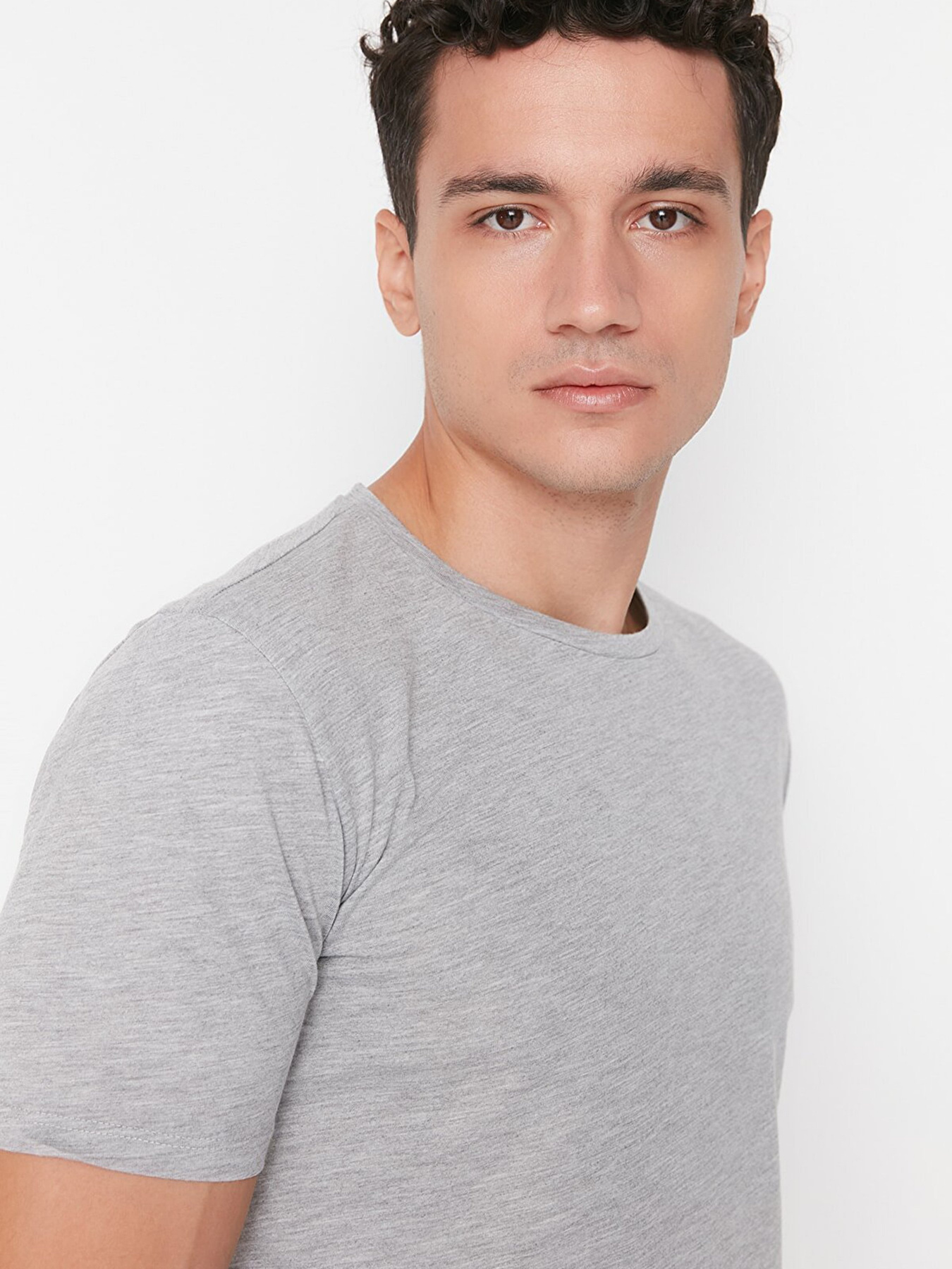 Футболка Trendyol модель TMNSS22TS0270/Gri Фото
