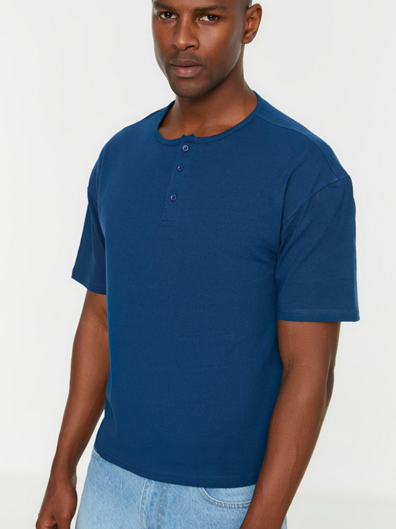 Футболка Trendyol модель TMNSS22TS0311/Indigo Фото