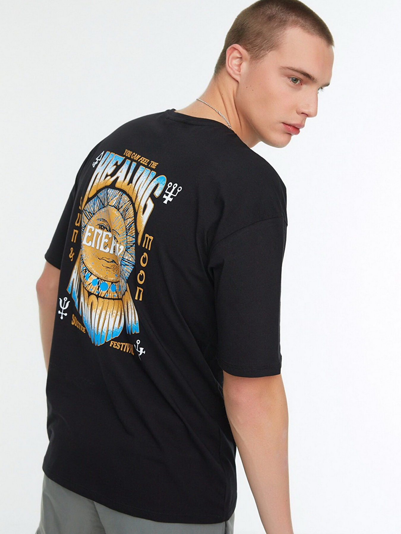 Футболка Trendyol модель TMNSS22TS0503/Siyah Фото