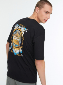 Футболка Trendyol модель TMNSS22TS0503/Siyah Фото