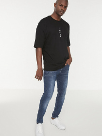 Футболка Trendyol модель TMNSS22TS0828/Siyah Фото