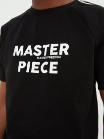 Футболка Trendyol модель TMNSS22TS1574/Siyah Фото