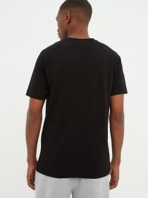 Футболка Trendyol модель TMNSS22TS1574/Siyah Фото