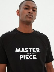 Футболка Trendyol модель TMNSS22TS1574/Siyah Фото