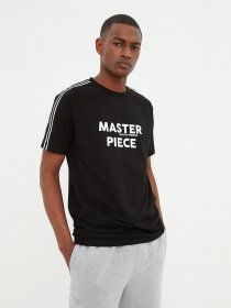 Футболка Trendyol модель TMNSS22TS1574/Siyah Фото