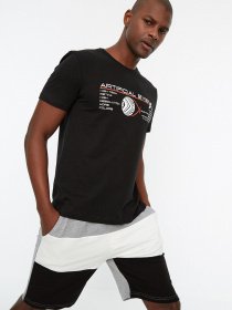 Футболка Trendyol модель TMNSS22TS2272/Siyah Фото