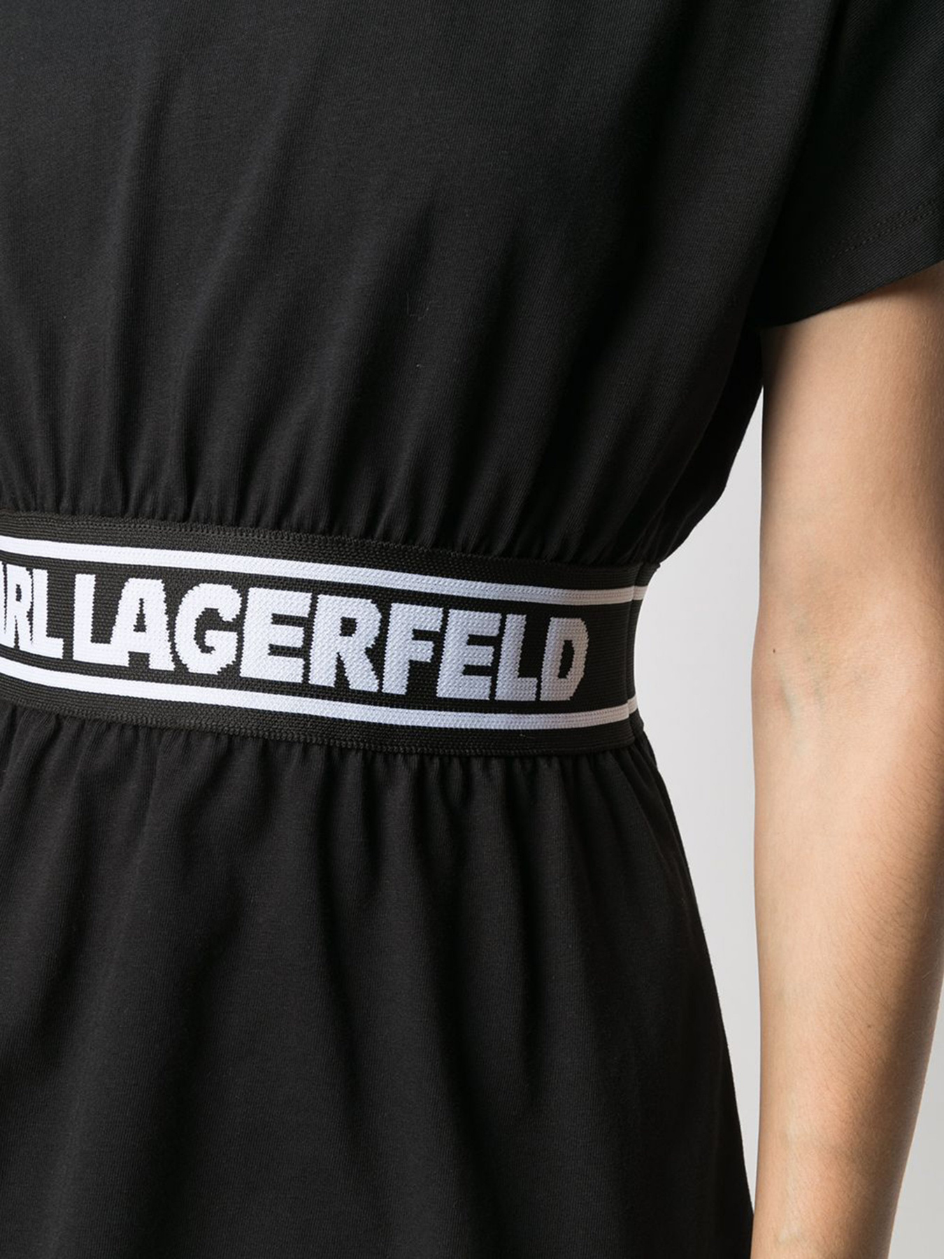 Футболки и поло Karl Lagerfeld модель 211W1705_999 Футболки и поло Karl Lagerfeld модель 211W1705_999 Фото