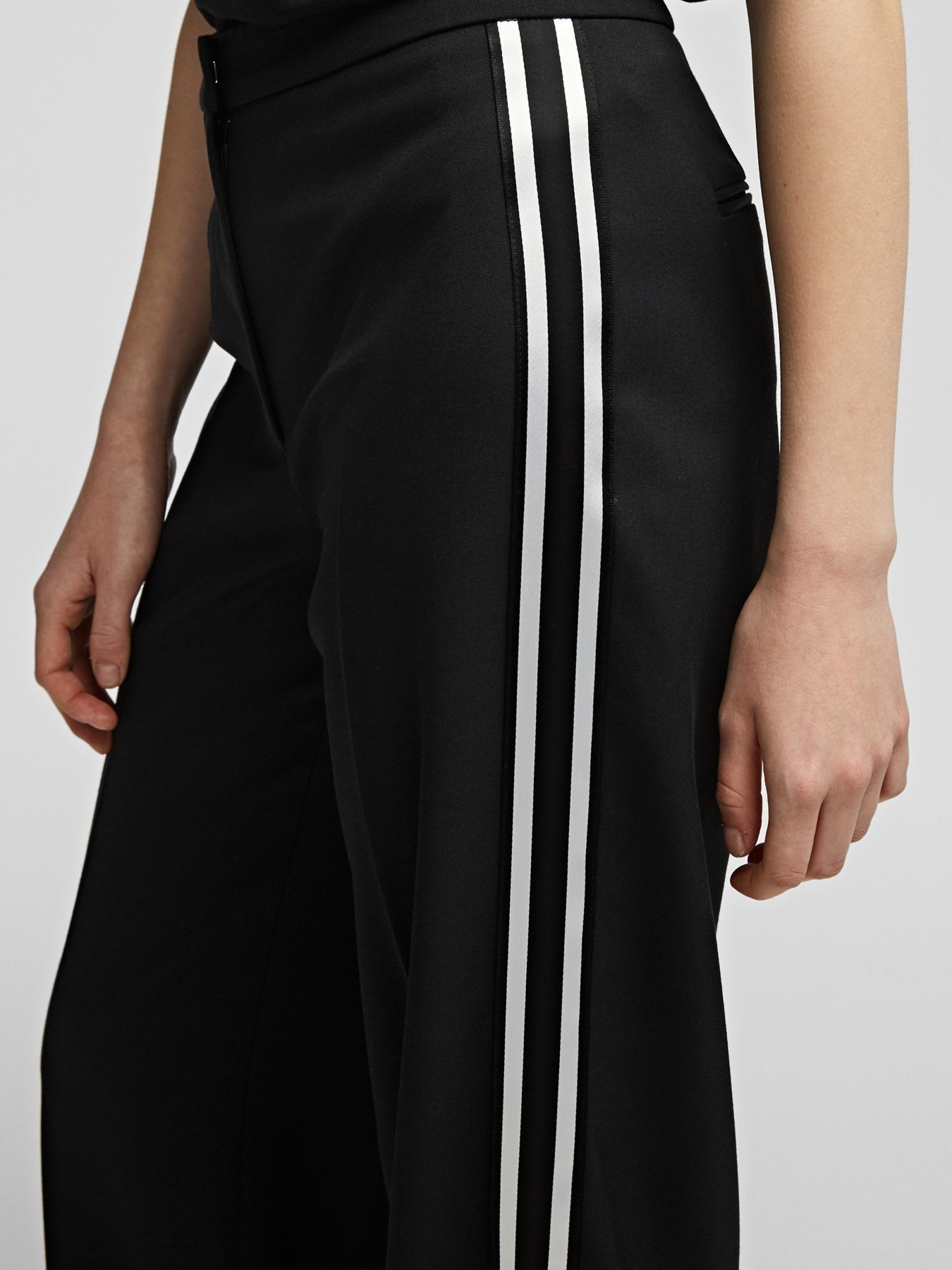 Брюки палаццо Karl Lagerfeld модель 215W1004_999 Фото