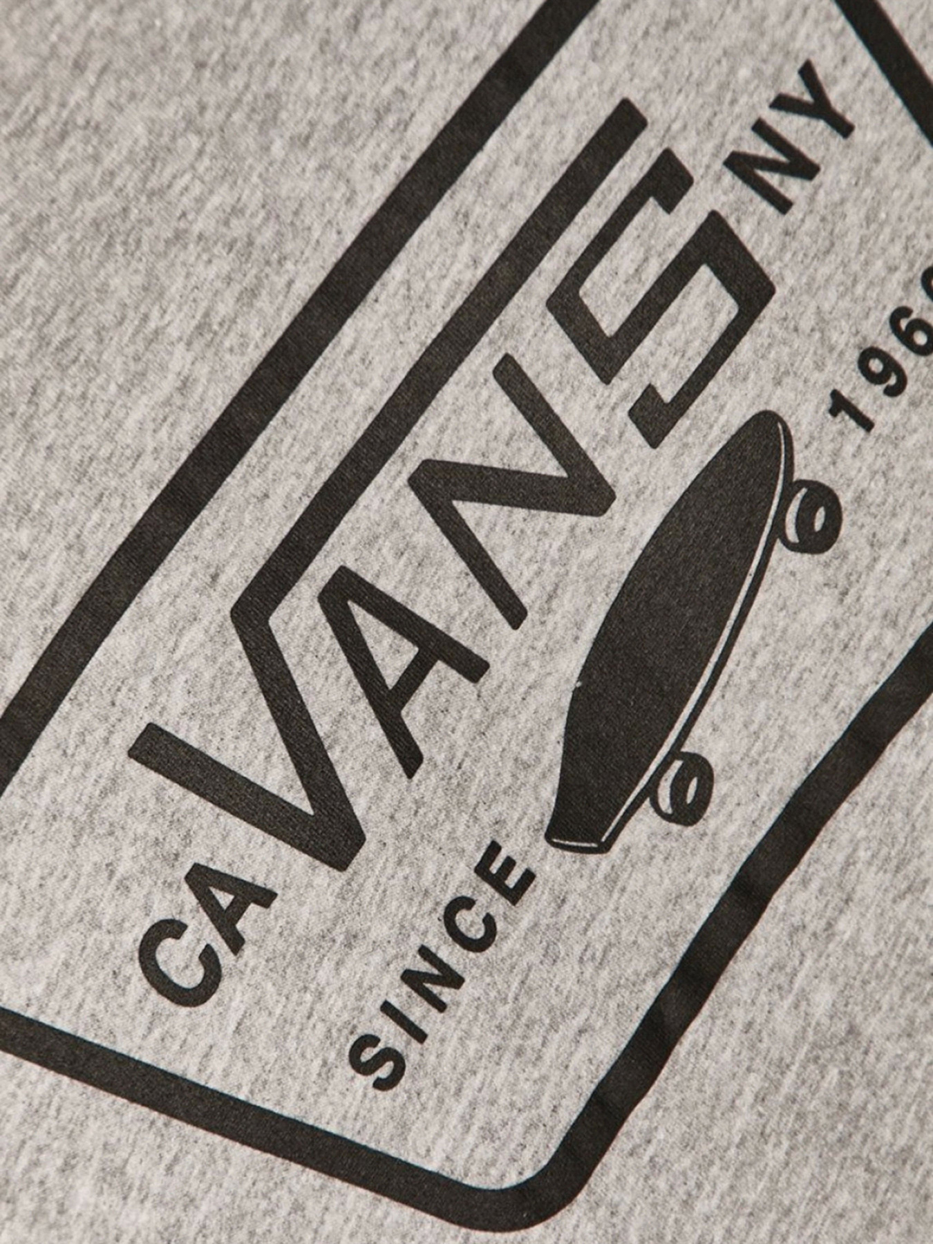 Футболки и поло Vans Full Patch модель VN000QN8ATH1 Футболки и поло Vans Full Patch модель VN000QN8ATH1 Фото