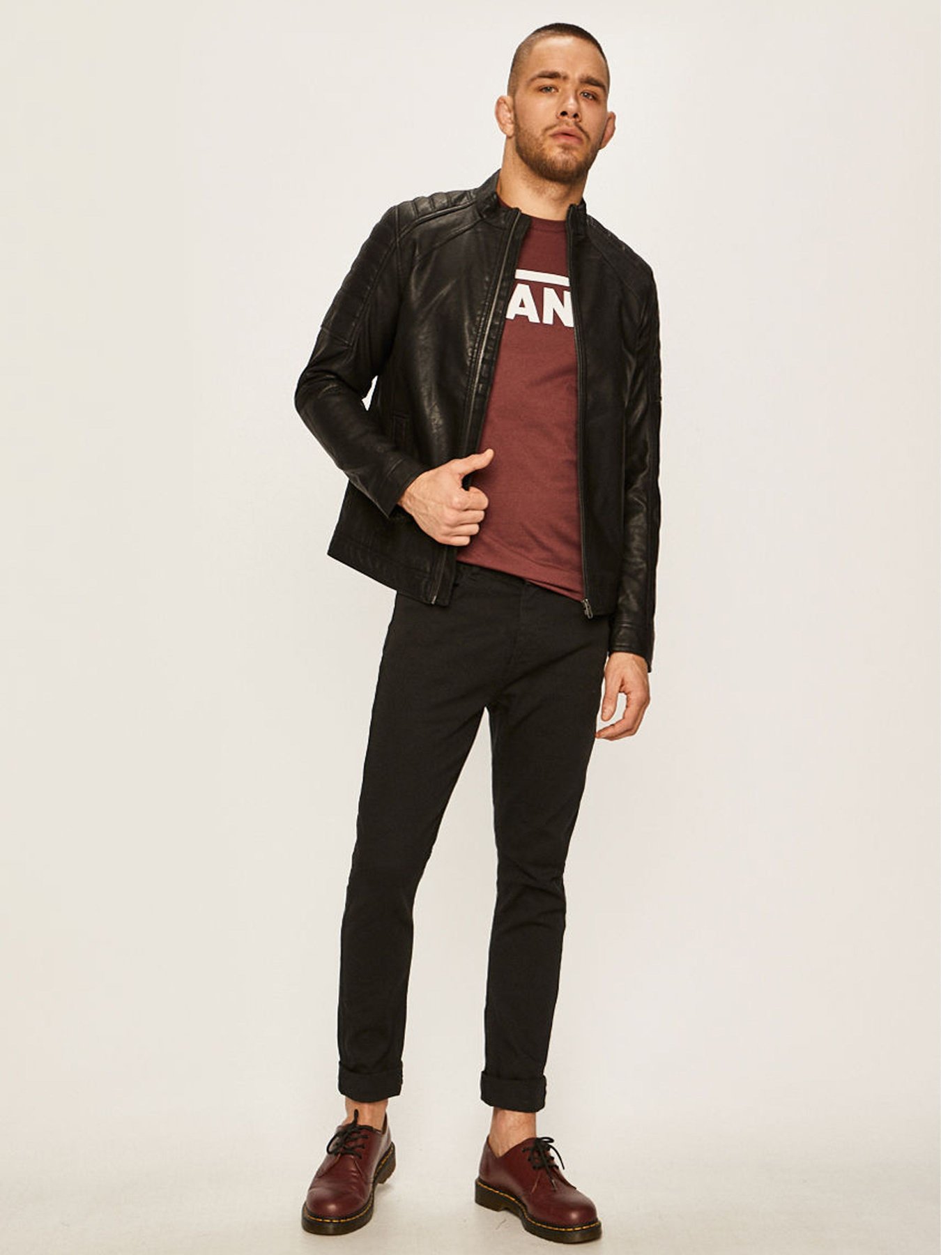 Футболка Vans Classic модель VN000GGGK1O1 Фото