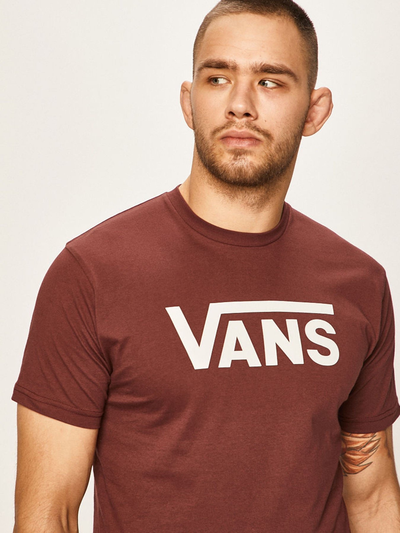 Футболка Vans Classic модель VN000GGGK1O1 Фото