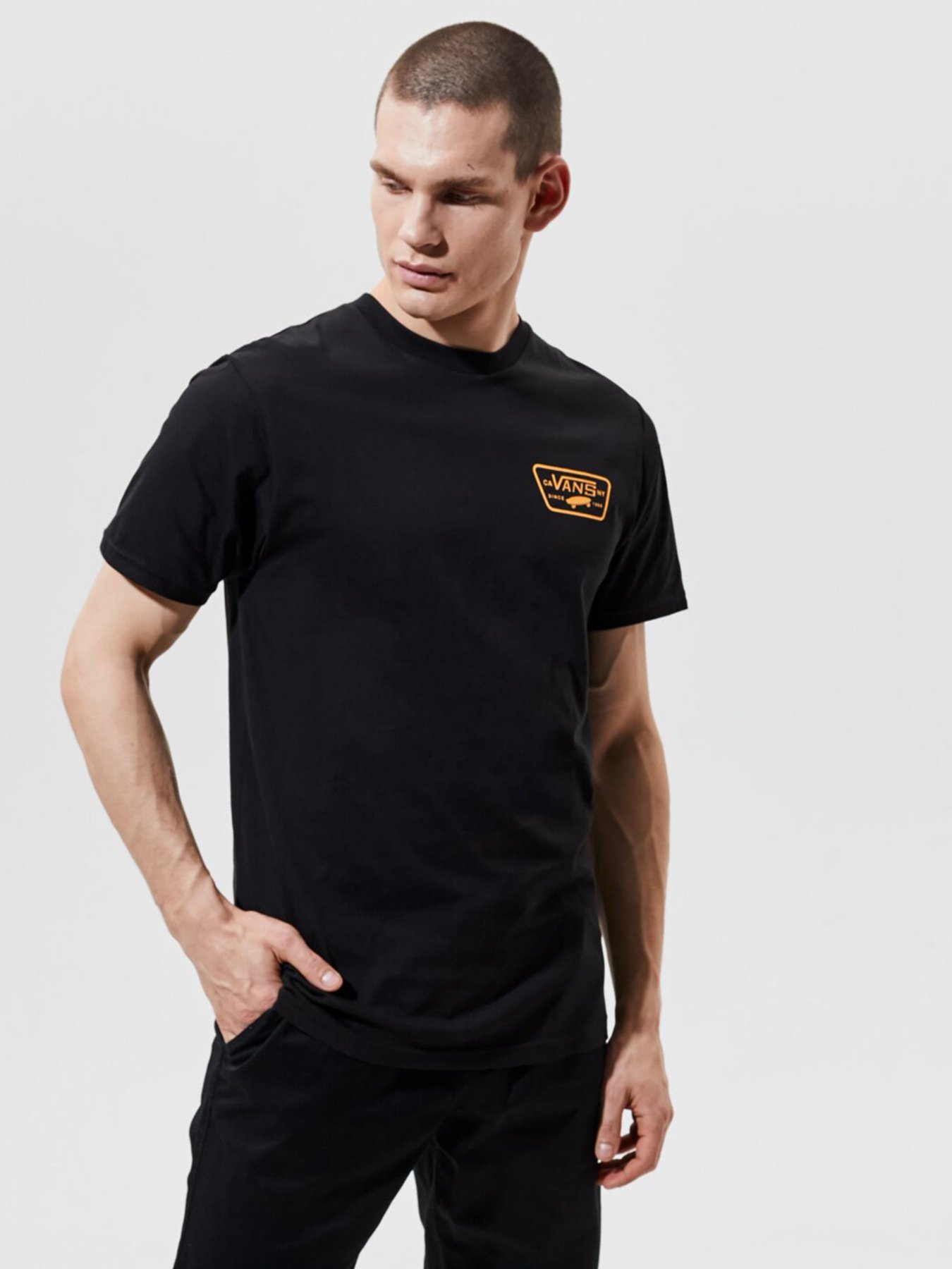 Футболки і поло Vans FULL PATCH BACK модель VN0A3H5KZ4W1 Фото