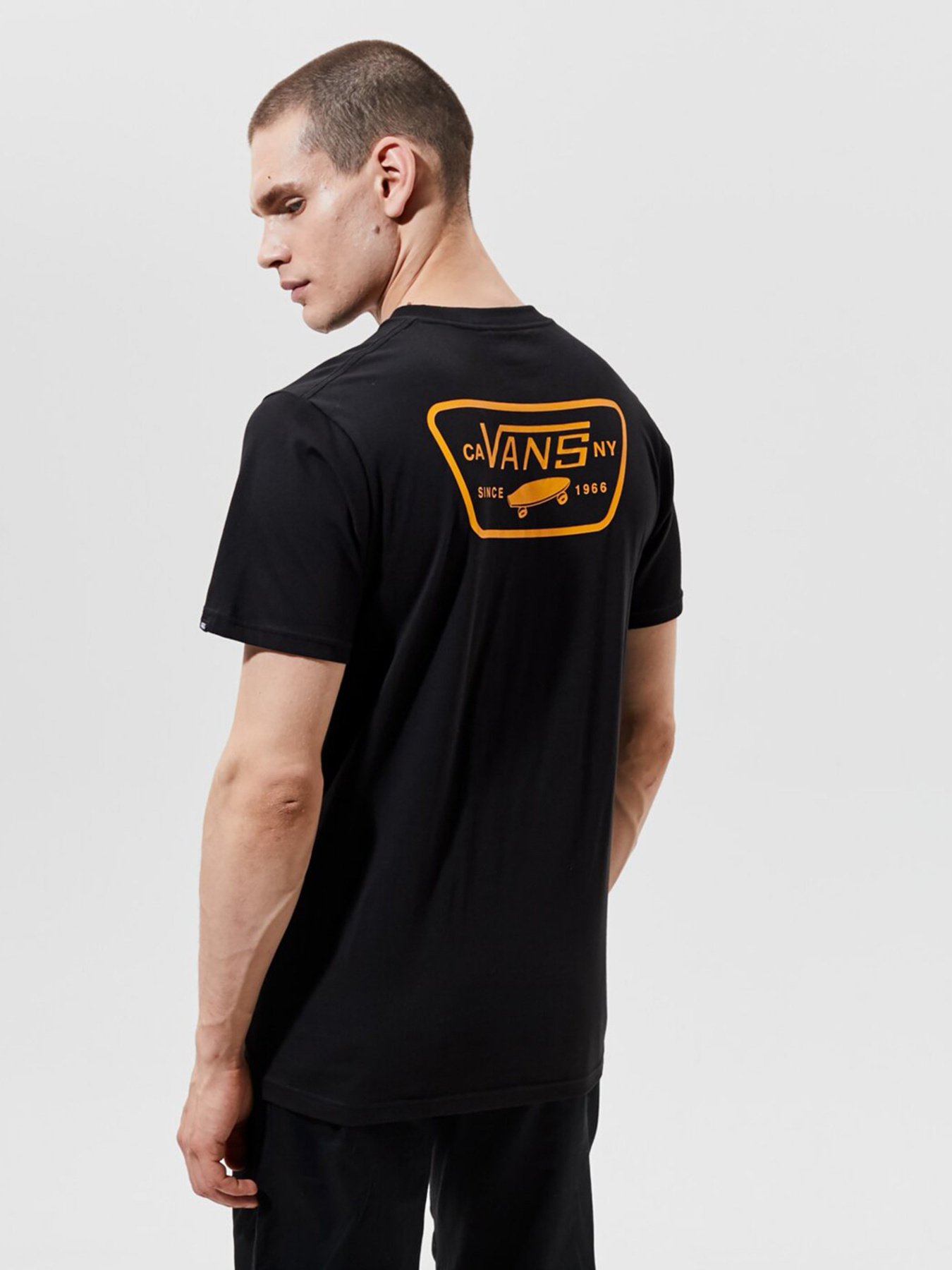 Футболки і поло Vans FULL PATCH BACK модель VN0A3H5KZ4W1 Фото