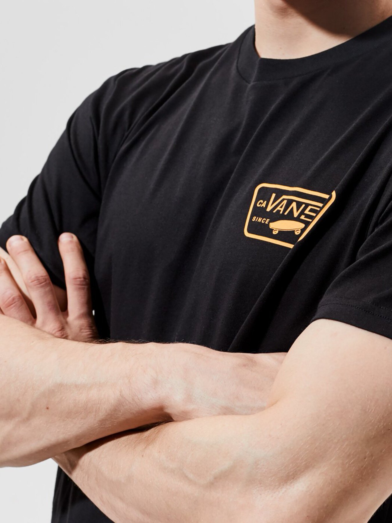 Футболки і поло Vans FULL PATCH BACK модель VN0A3H5KZ4W1 Фото