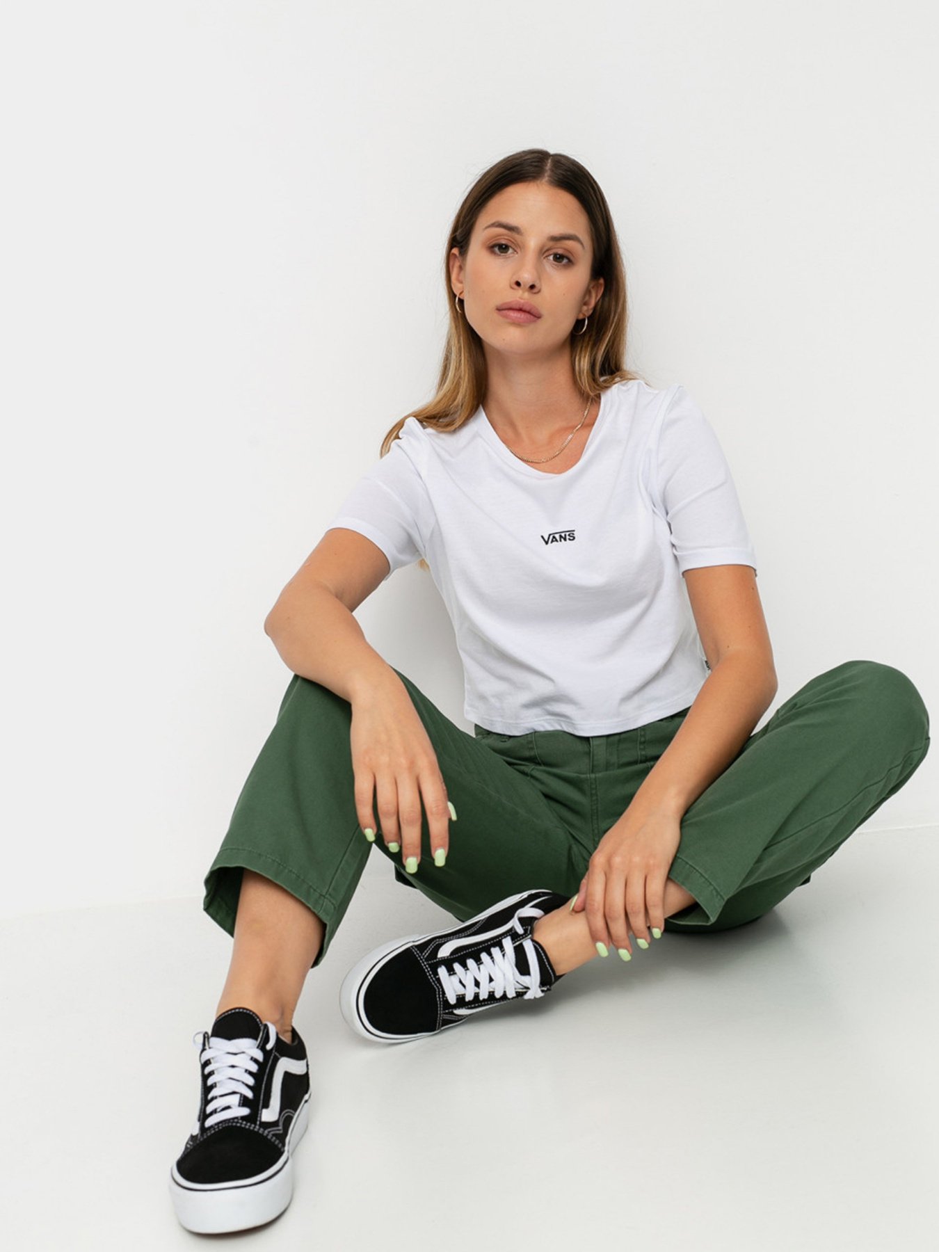 Футболка Vans Flying V Crop Crew Sport модель VN0A54QUWHT1 Фото