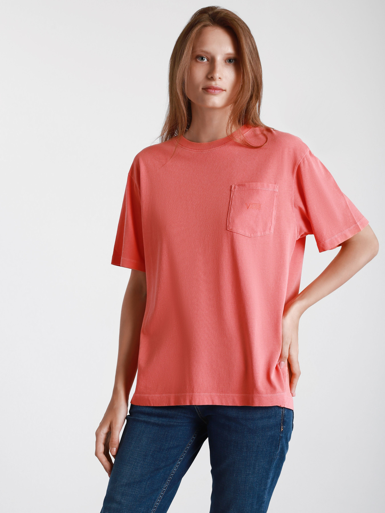 Футболки і поло Vans POCKET V модель VN0A53NSLM31 Фото