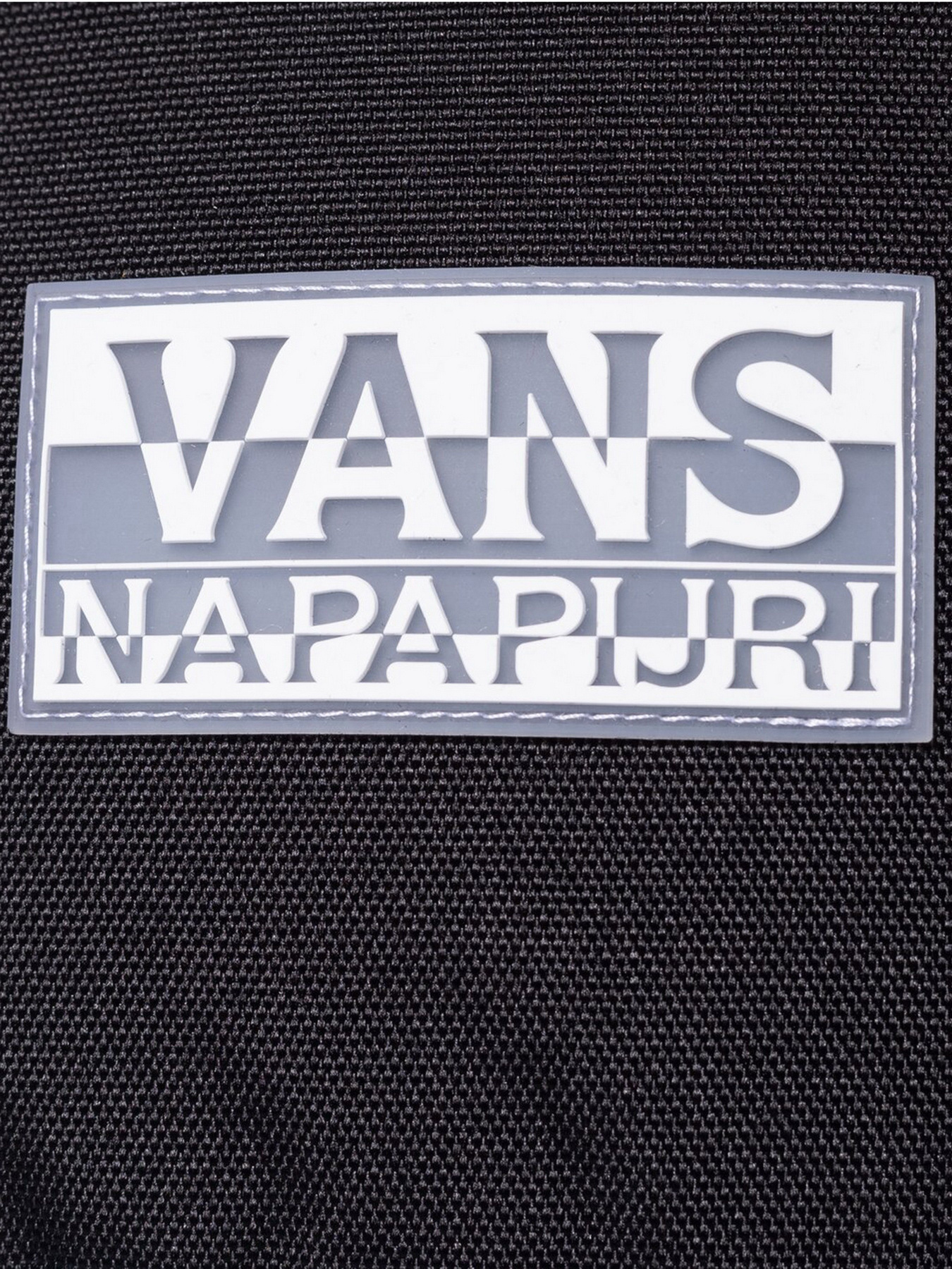 Рюкзаки Vans х Napapijri модель VN0A53WYBLK1 Фото