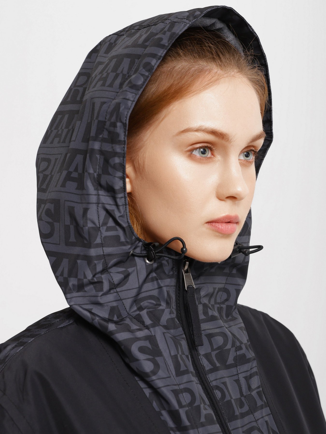 Анорак Vans X NAPAPIJRI Anorak Jacket модель VN0A53WXBLK1 Фото