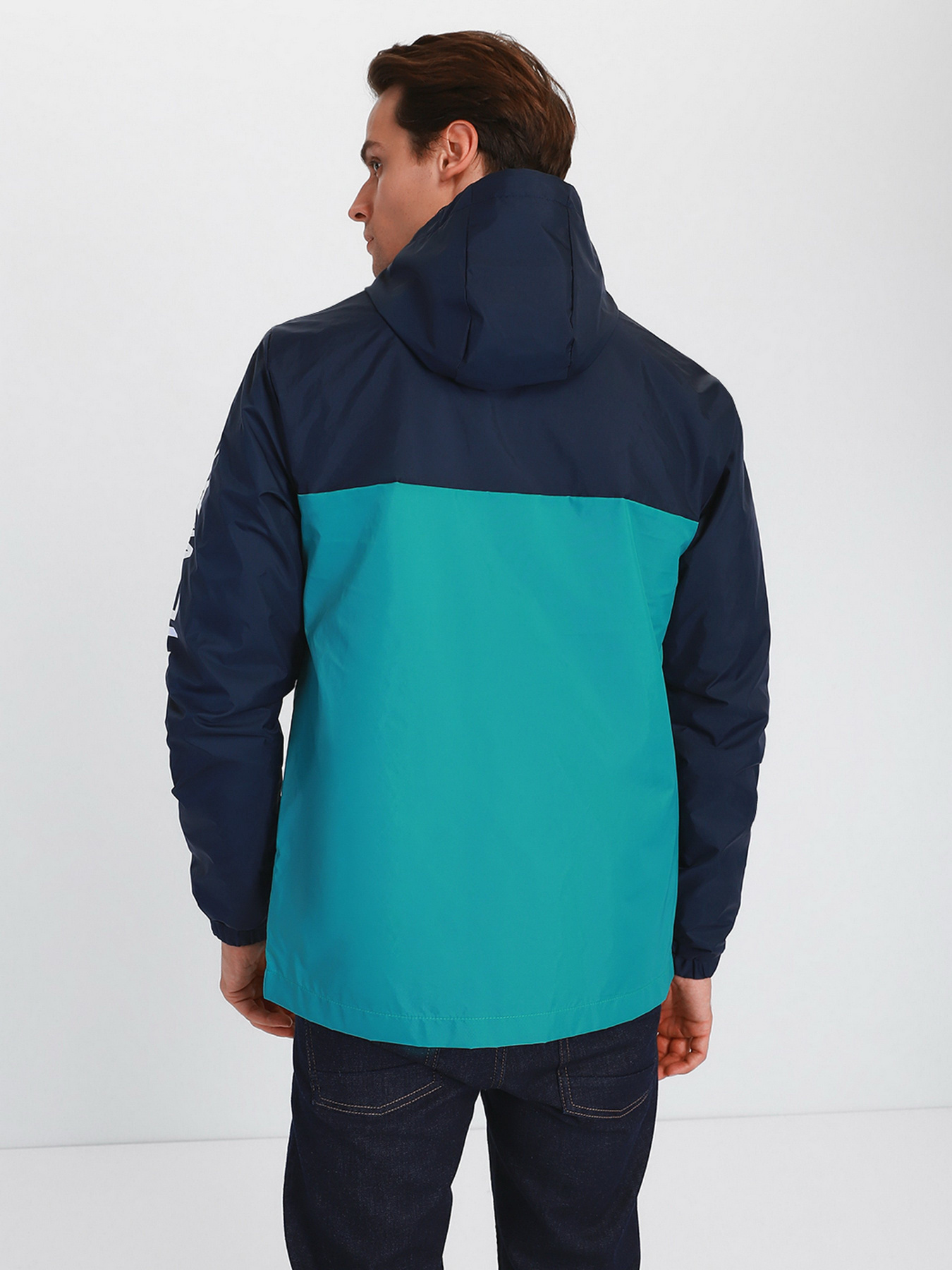 Ветровка Vans MN sequence модель VN0A5FPPZE11 Фото