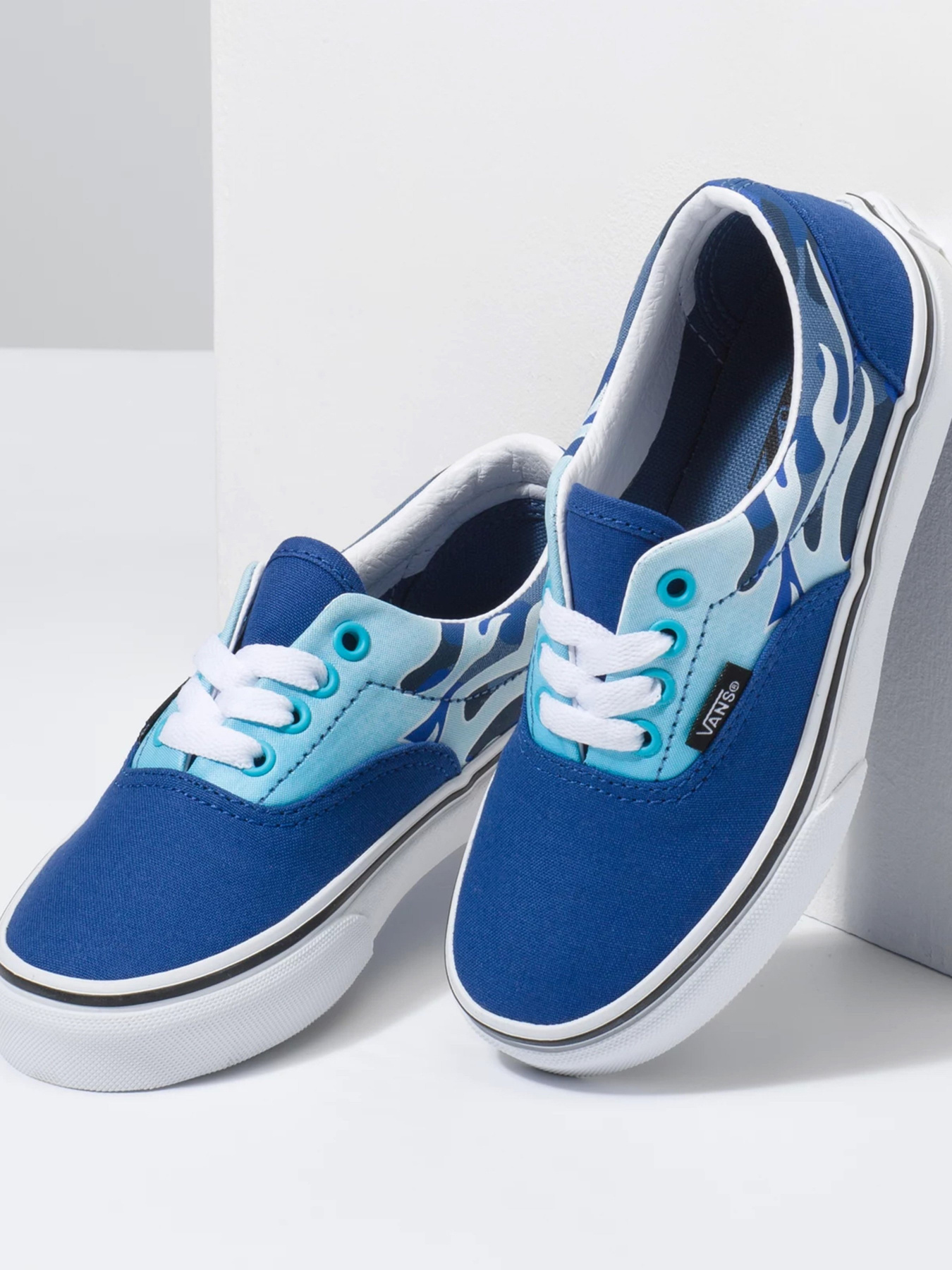 Кеды низкие Vans Camo Flame Era модель VN0A4UHXABW1 Фото