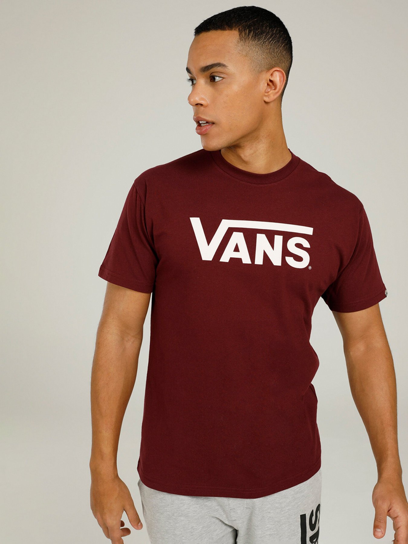 Футболки і поло Vans Drop V модель VN0A5HMHKG21 Футболки і поло Vans Drop V модель VN0A5HMHKG21 Фото