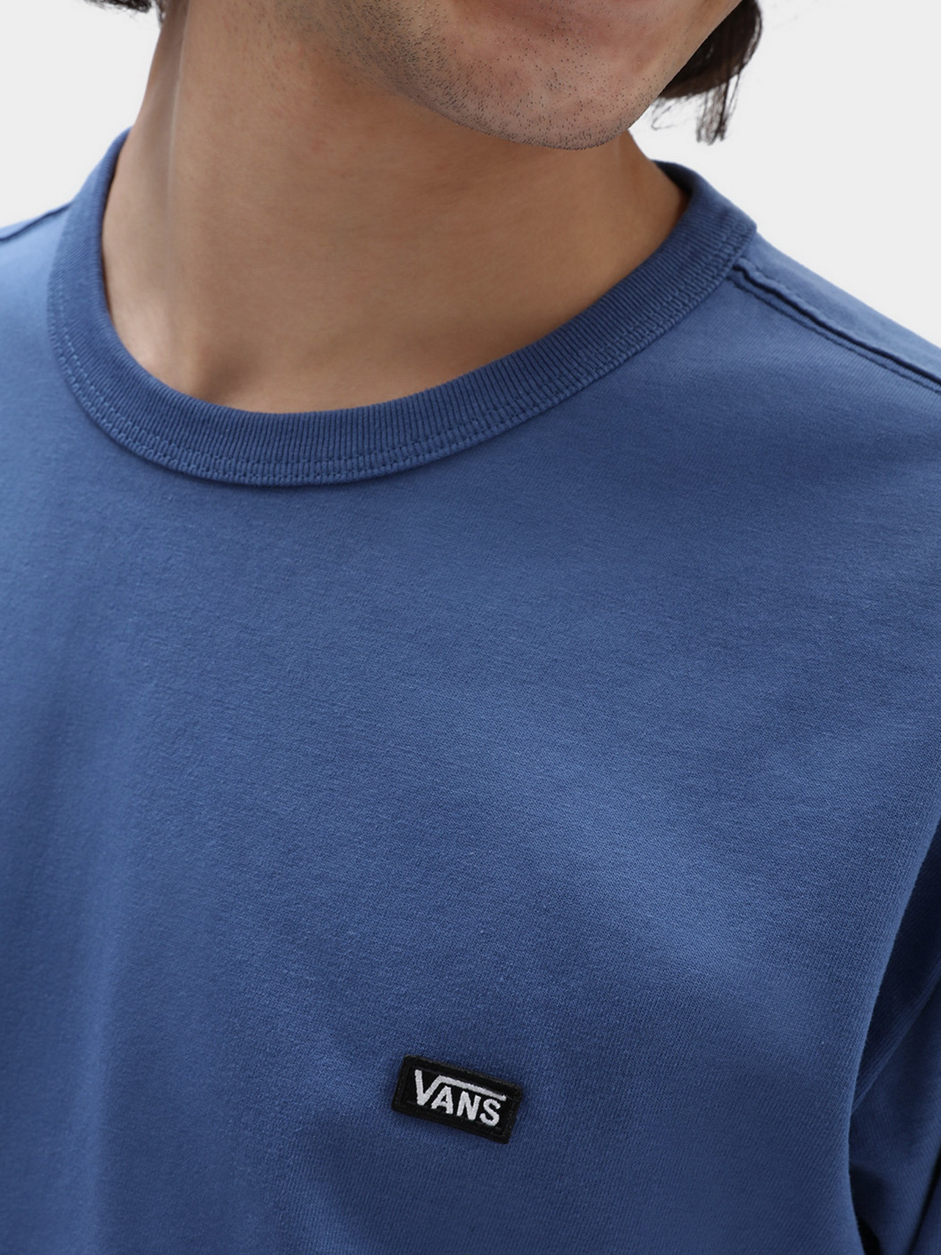 Футболки и поло Vans Off The Wall Classic модель VN0A49R75TU1 Фото