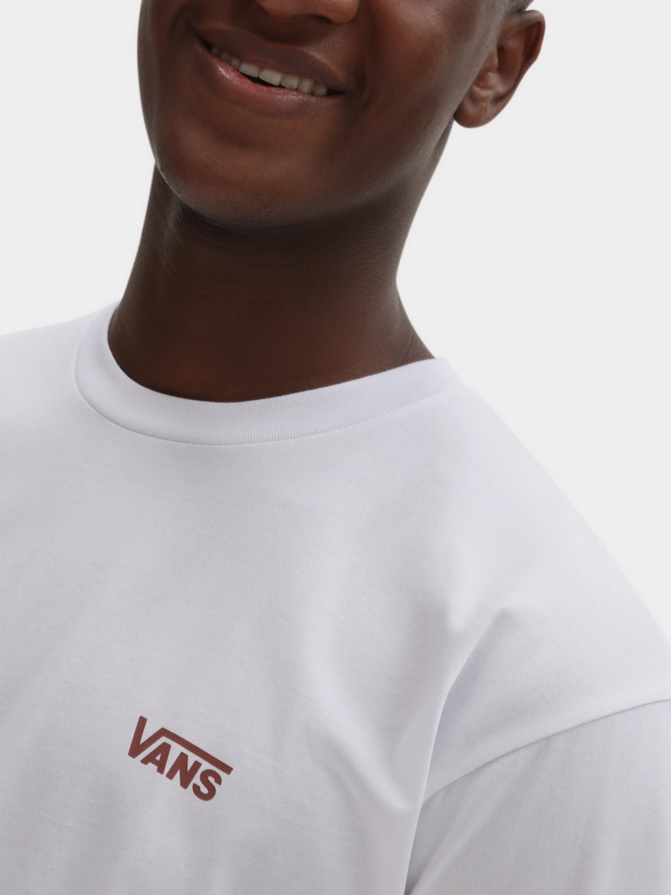 Футболки і поло Vans Left Chest Logo Plus модель VN0A54TFYUK1 Фото