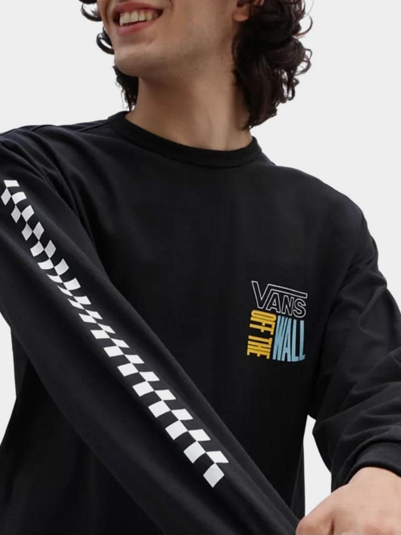 Лонгслив Vans Off The Wall Stack модель VN0A7PJKBLK1 Фото