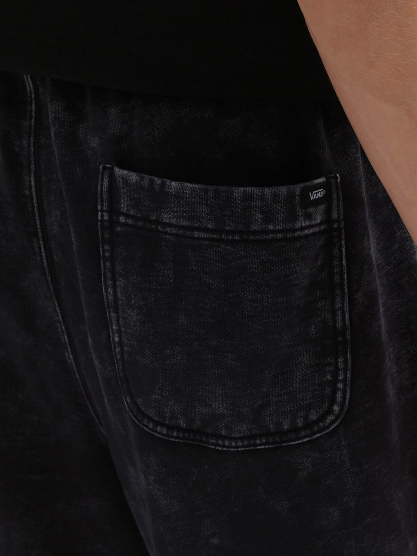 Штаны спортивные Vans Mineral Wash модель VN0A7S53BLK1 Фото