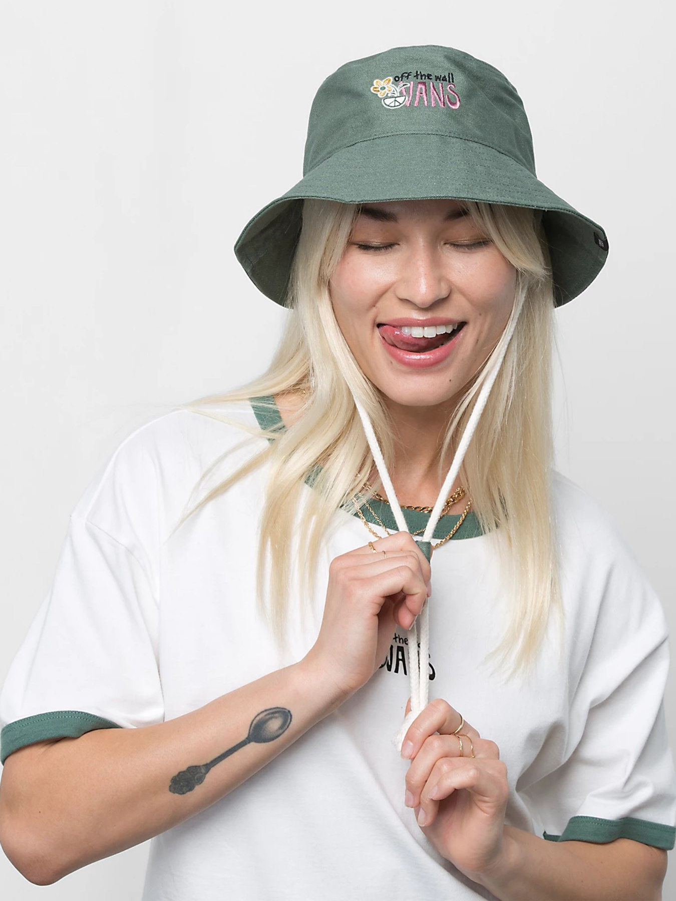 Панама Vans In Our Hands модель VN0A7YSAYQW1 Фото