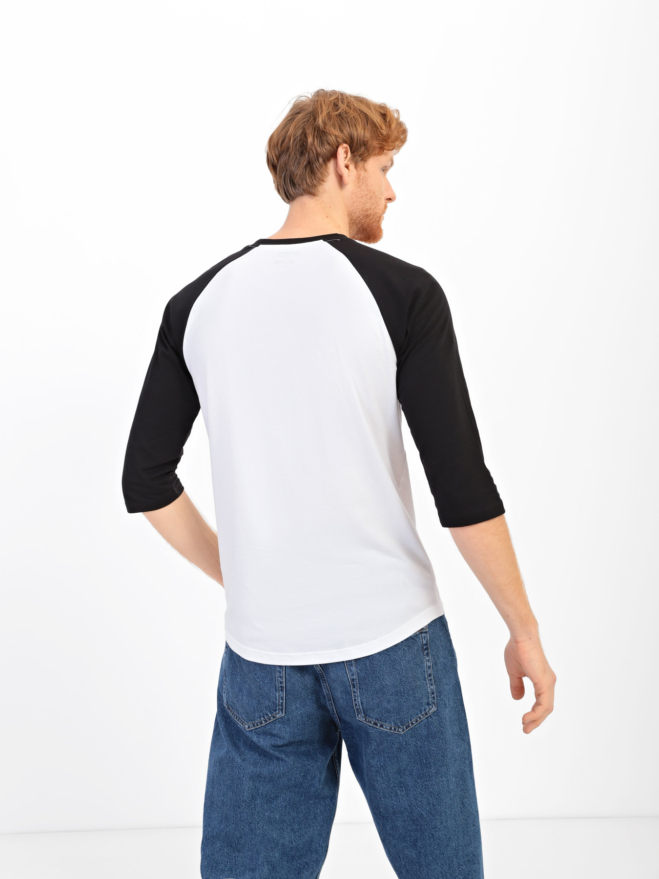 Лонгслив Vans CLASSIC модель VN0002QQYB21 Лонгслив Vans CLASSIC модель VN0002QQYB21 Фото