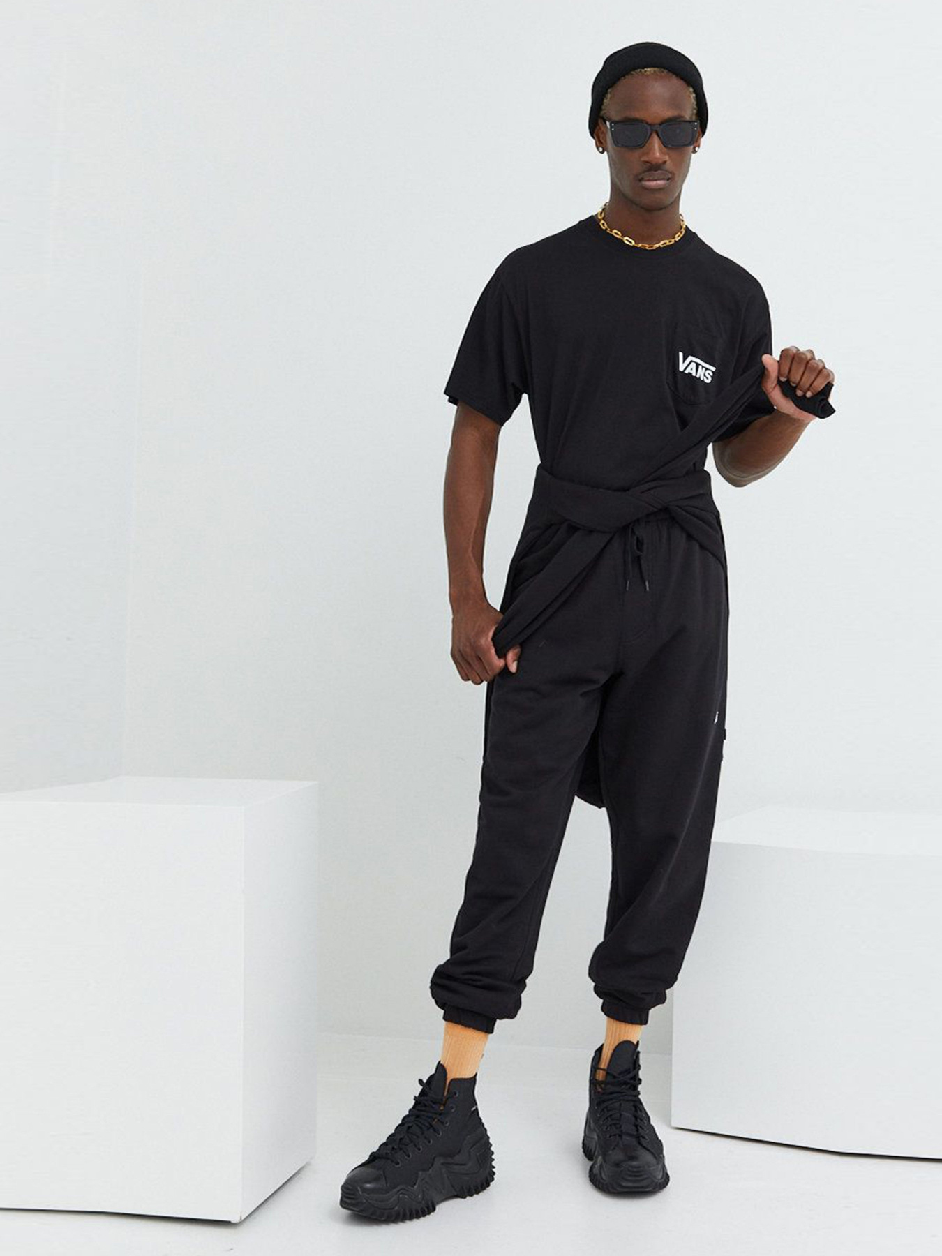 Штани спортивні Vans Core Basic Fleece модель VN0A7YDTBLK1 Фото